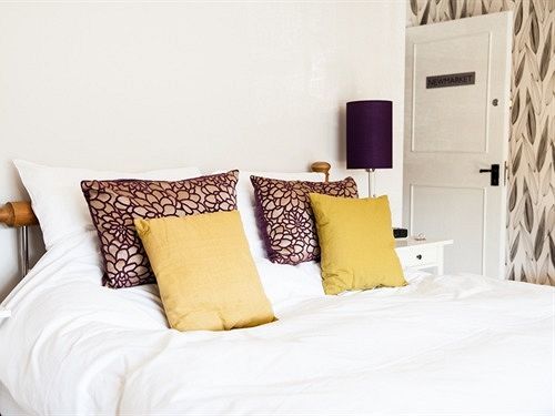 Wild Garlic Rooms Нейлсворт Экстерьер фото